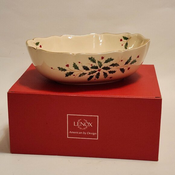 Lenox Holiday Archive White Ceramic Large Fluted Bowl HOLIDAY LENOX HOLLY Leaves - Picture 5 of 8